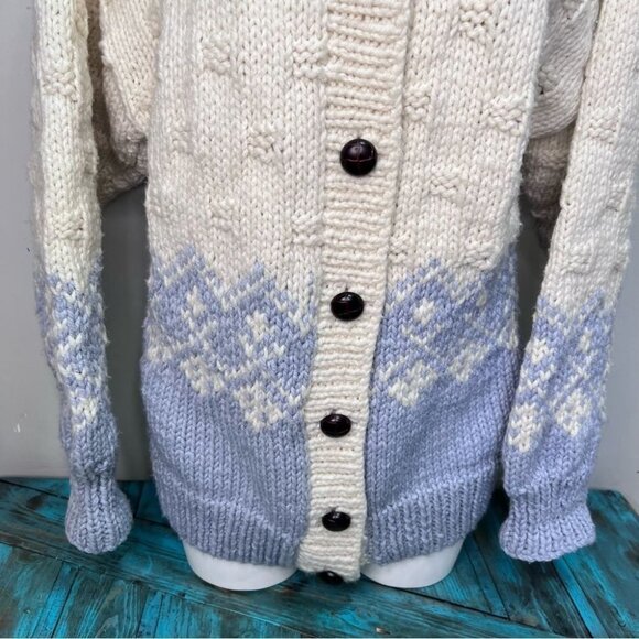 Vintage Handknit Cream & Blue Cardigan Cottagecore - Picture 4 of 16
